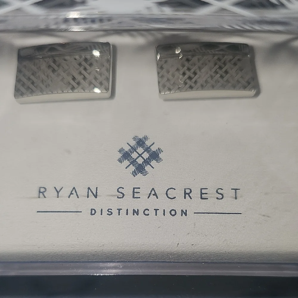 Ryan Seacrest NWT Distinction Silver Cufflinks with Blue & White Box